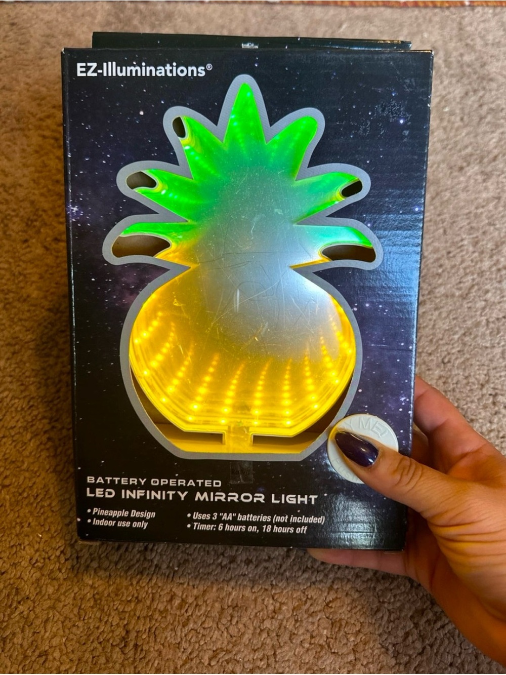 EZ-Illuminations Pineapple LED Infinity Mirror Light - Green and Yellow